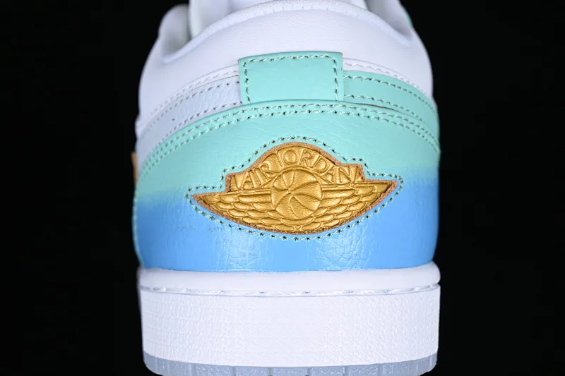 All categories Air Jordan Jordan series basketball shoes Air Jordan 1 Low Z version Air Jordan 1 Low "Emerald Rise" AJ1 Joe 1 white and blue FN8899-131